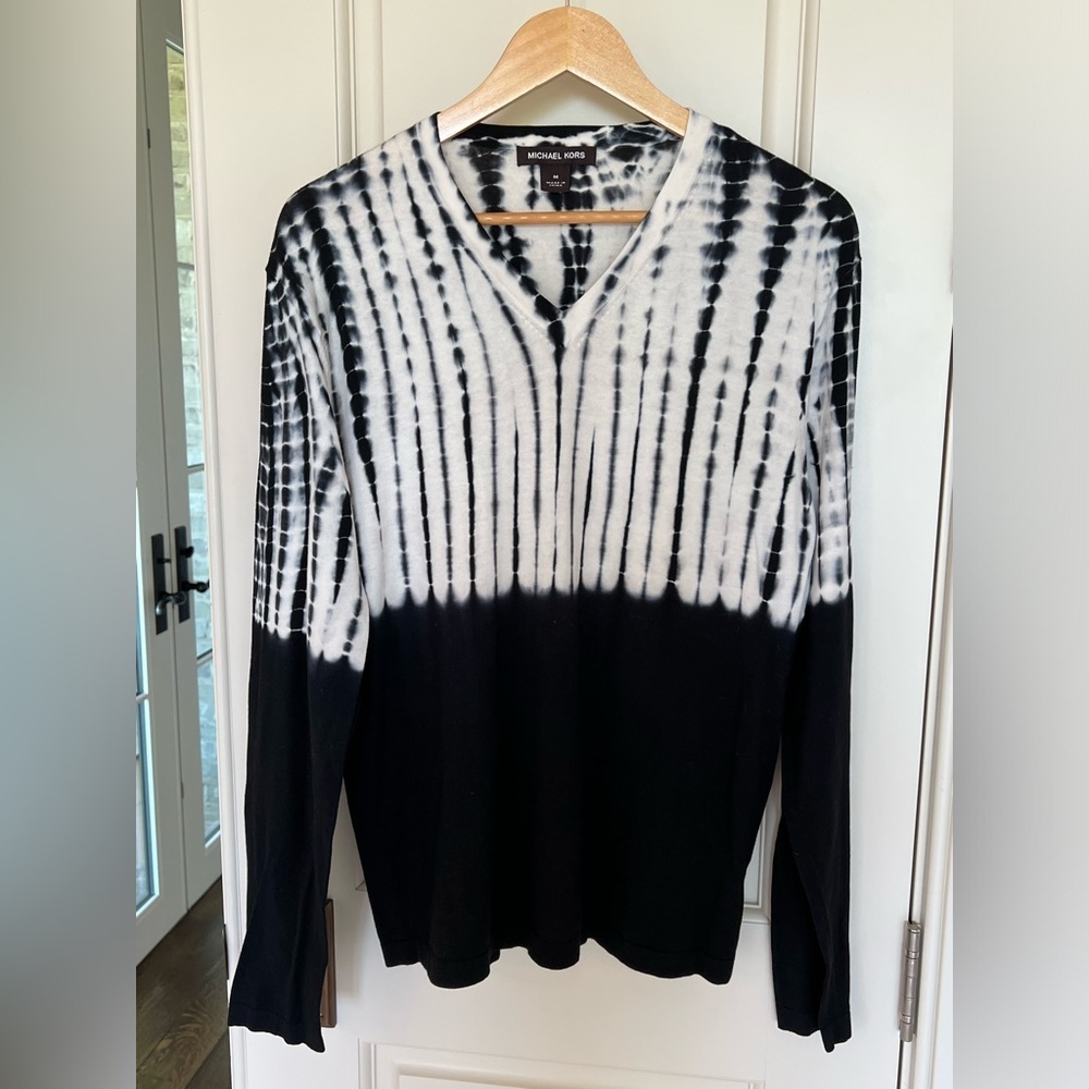 Michael Kors Black Ombré Tie Dye Style V-Neck Sweater, Men’s Size Medium